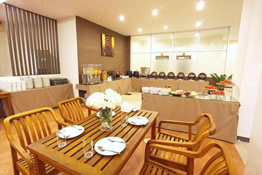 The Zen Hotel Pattaya Ngoại thất bức ảnh
